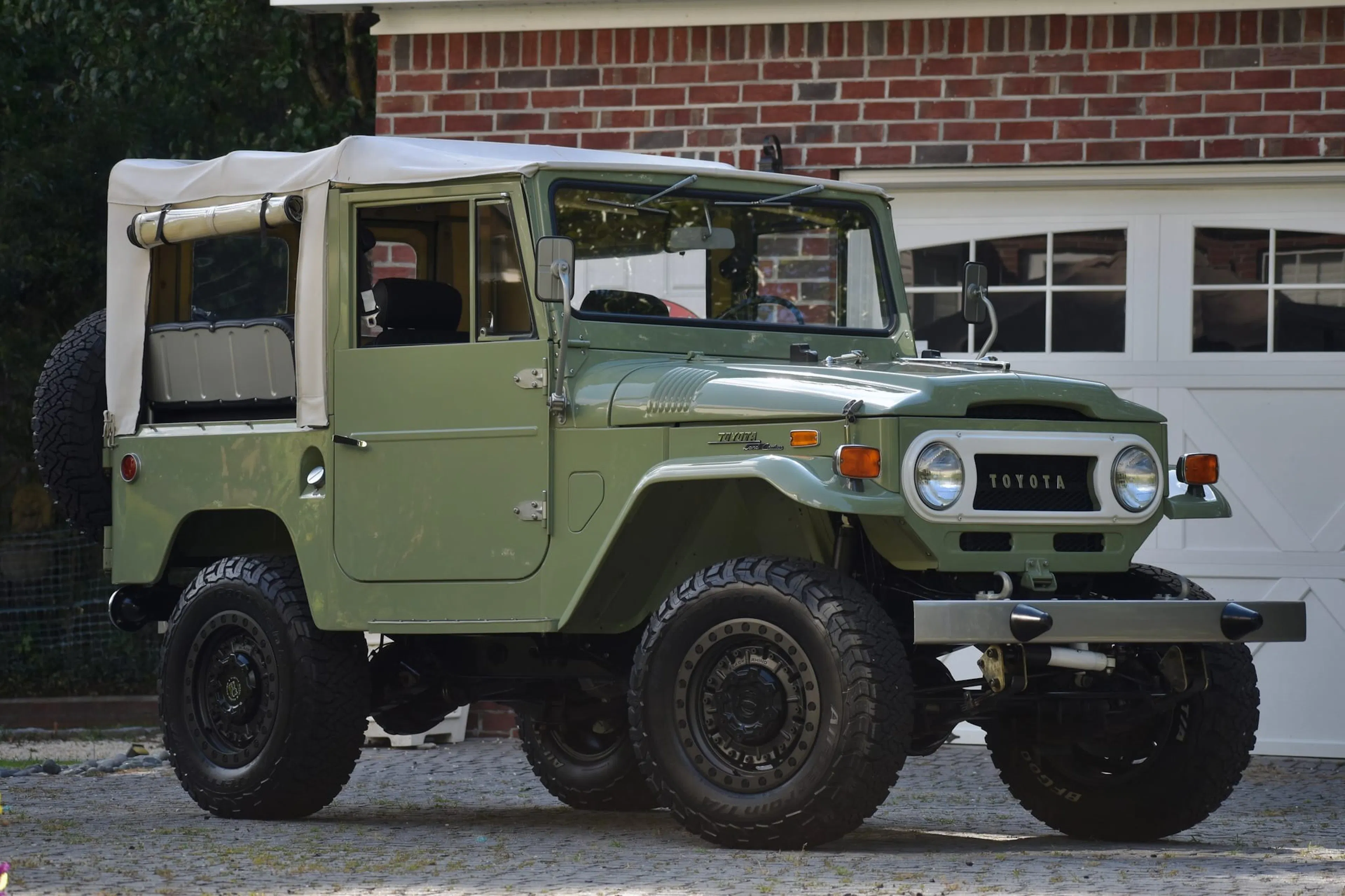 1976 Toyota Land Cruiser VIN FJ40219786 | Hagerty Valuation Tools®